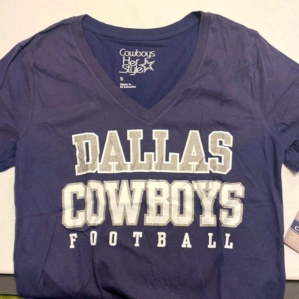 NWT Dallas Cowboys Blue v-neck tee Shirt